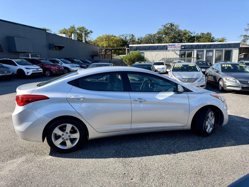Hyundai Elantra GLS A/T 2011