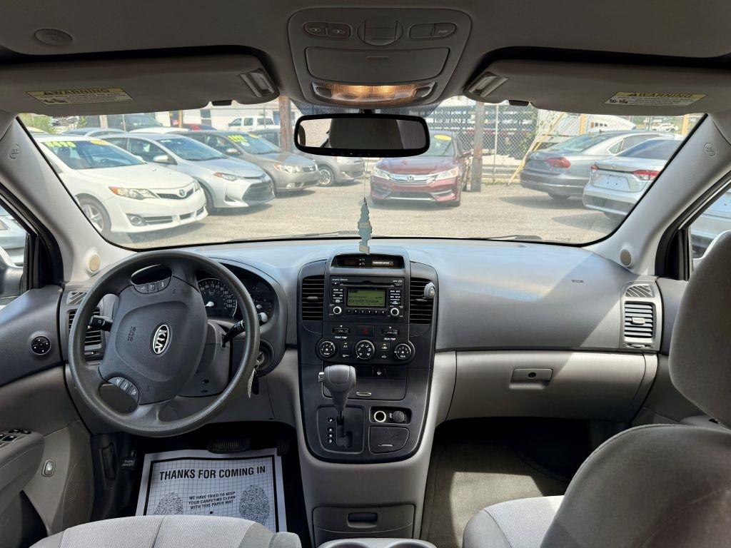 Kia Sedona LX LWB 2012