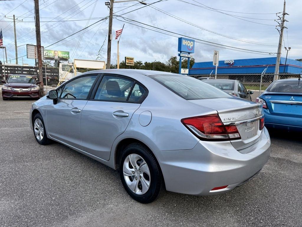 Honda Civic LX Sedan 5-Speed AT 2013