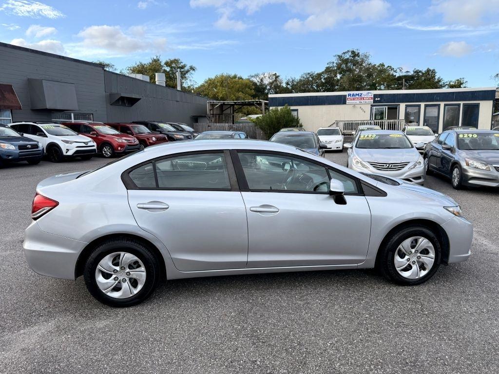 Honda Civic LX Sedan 5-Speed AT 2013