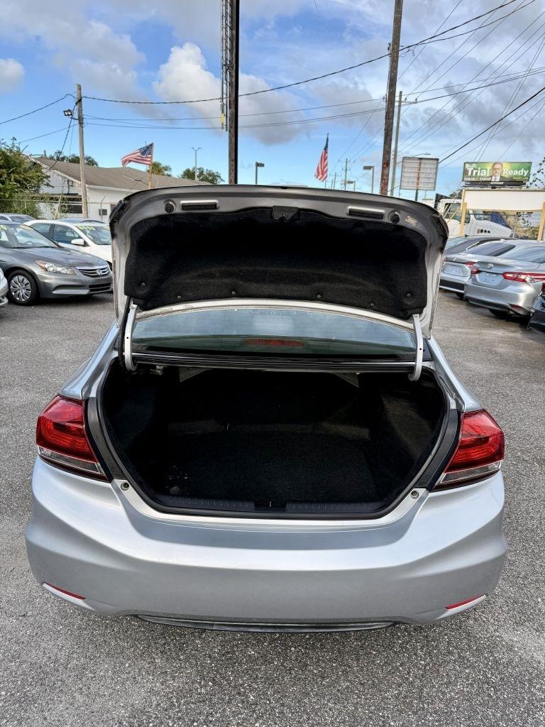 Honda Civic LX Sedan 5-Speed AT 2013
