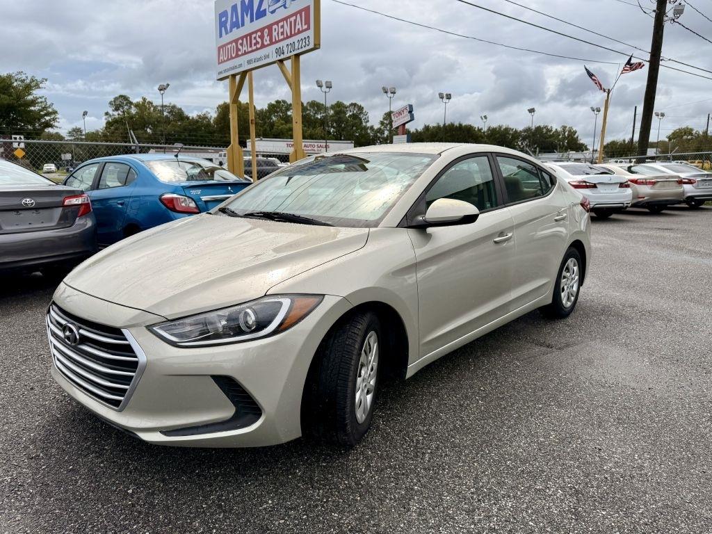Hyundai Elantra SE 6AT 2017