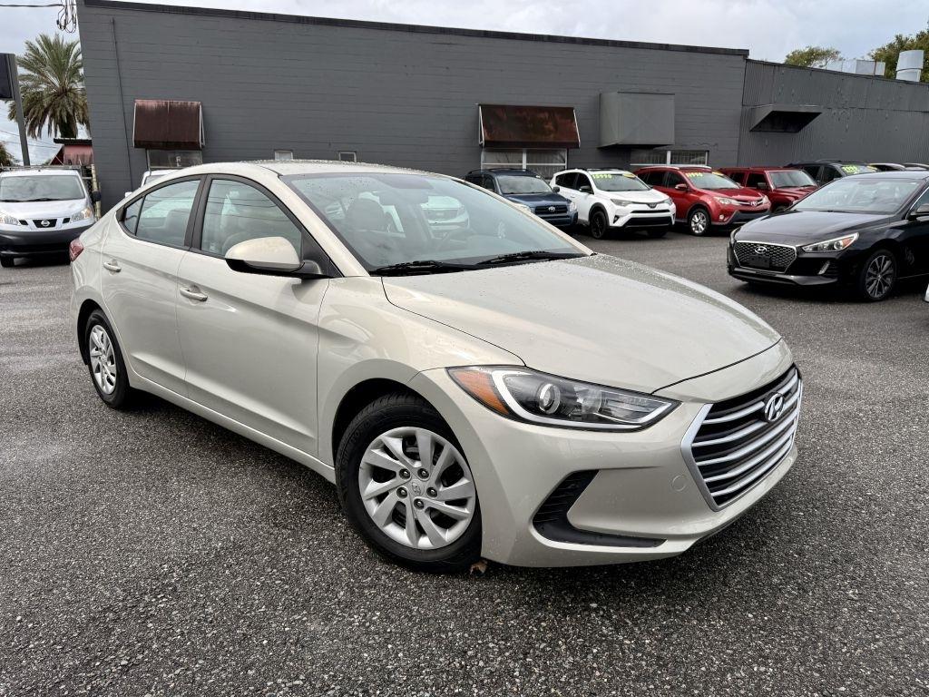 Hyundai Elantra SE 6AT 2017