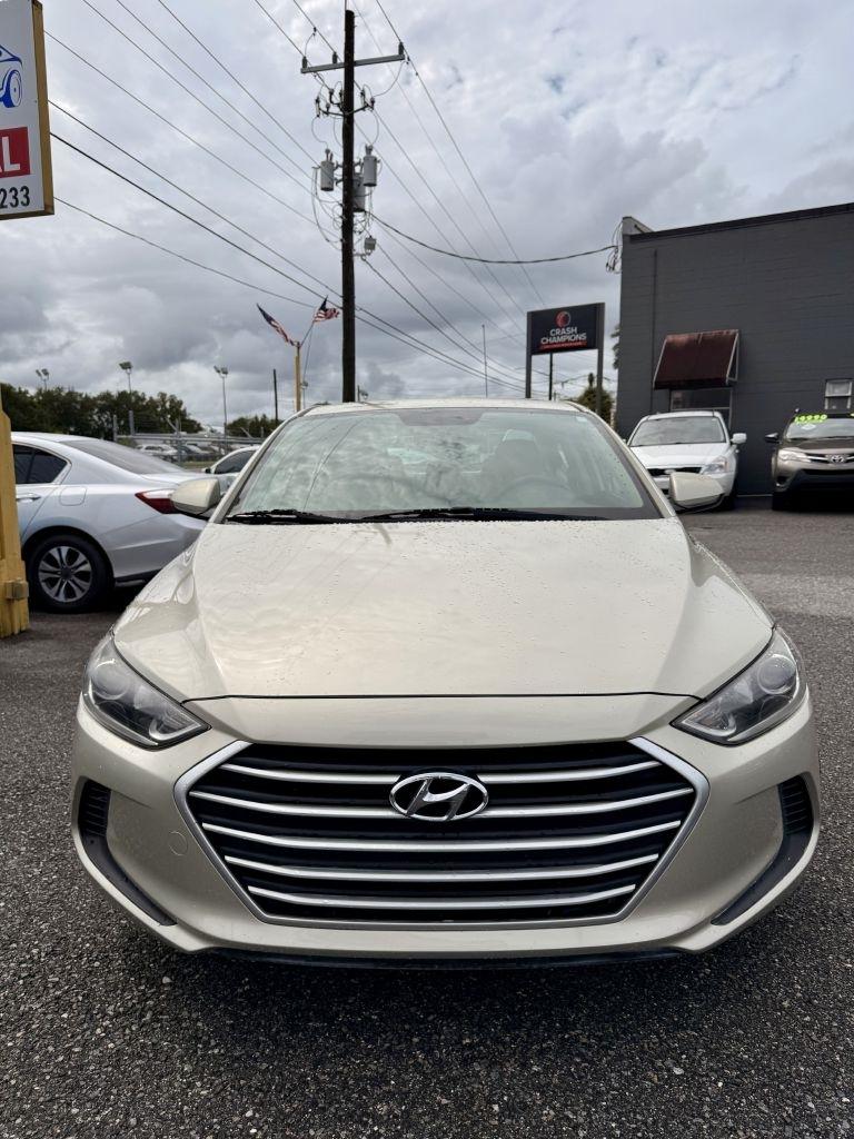 Hyundai Elantra SE 6AT 2017