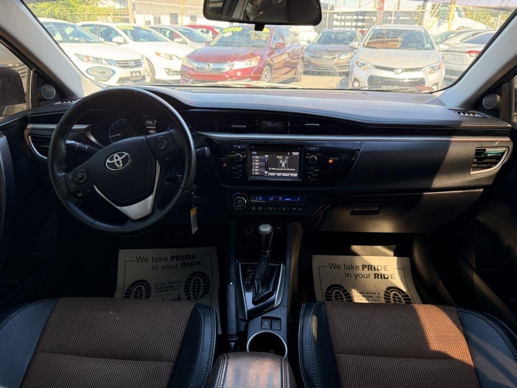 Toyota Corolla LE CVT 2015