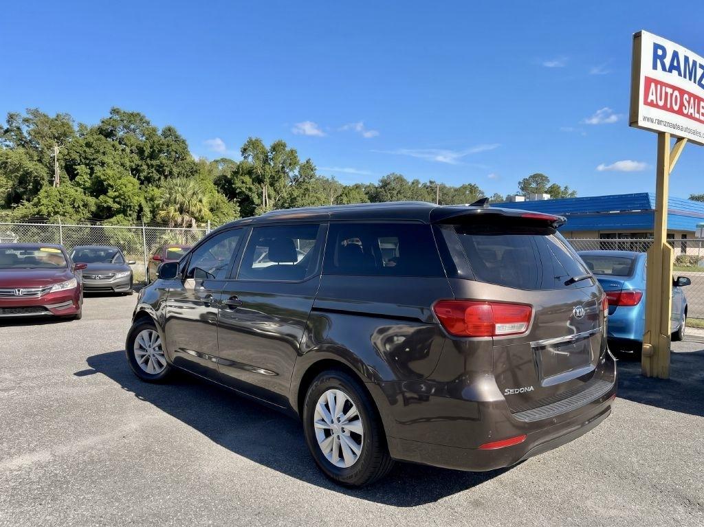 Kia Sedona LX 2018