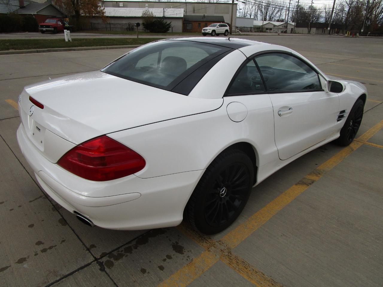Mercedes-Benz SL-Class 2dr Roadster 5.0L 2005