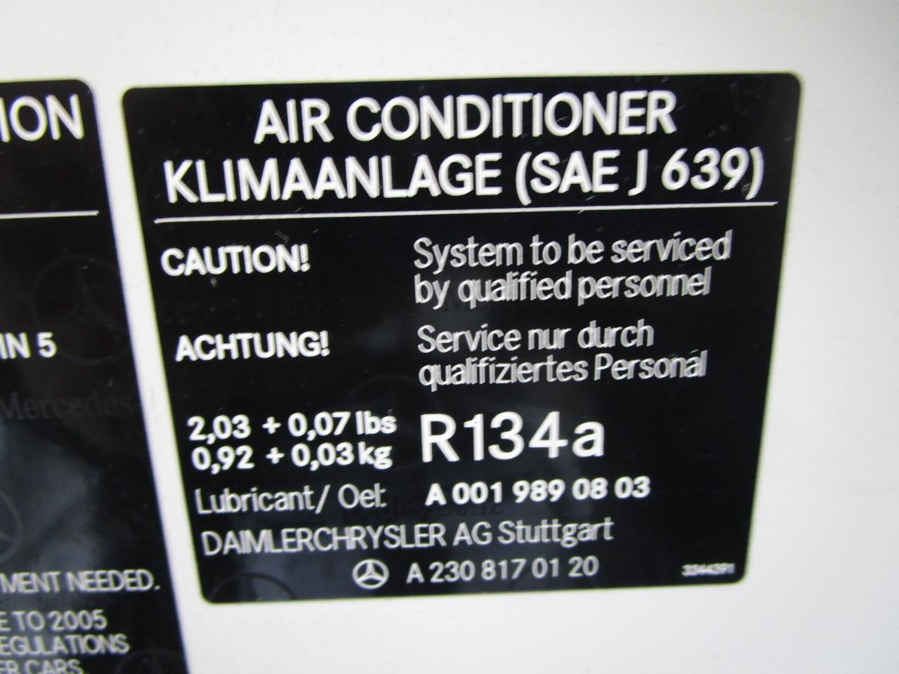 Mercedes-Benz SL-Class 2dr Roadster 5.0L 2005