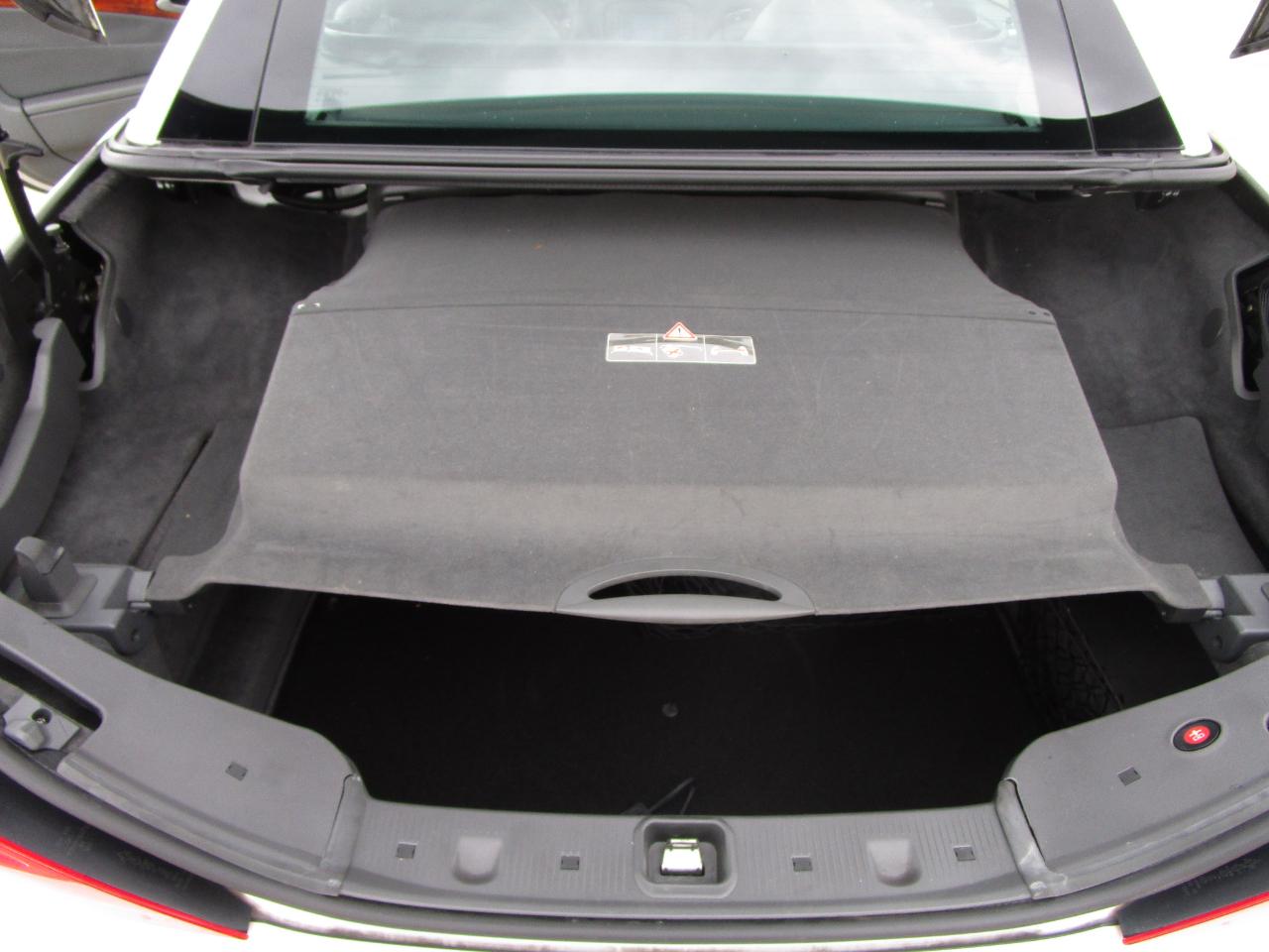 Mercedes-Benz SL-Class 2dr Roadster 5.0L 2005