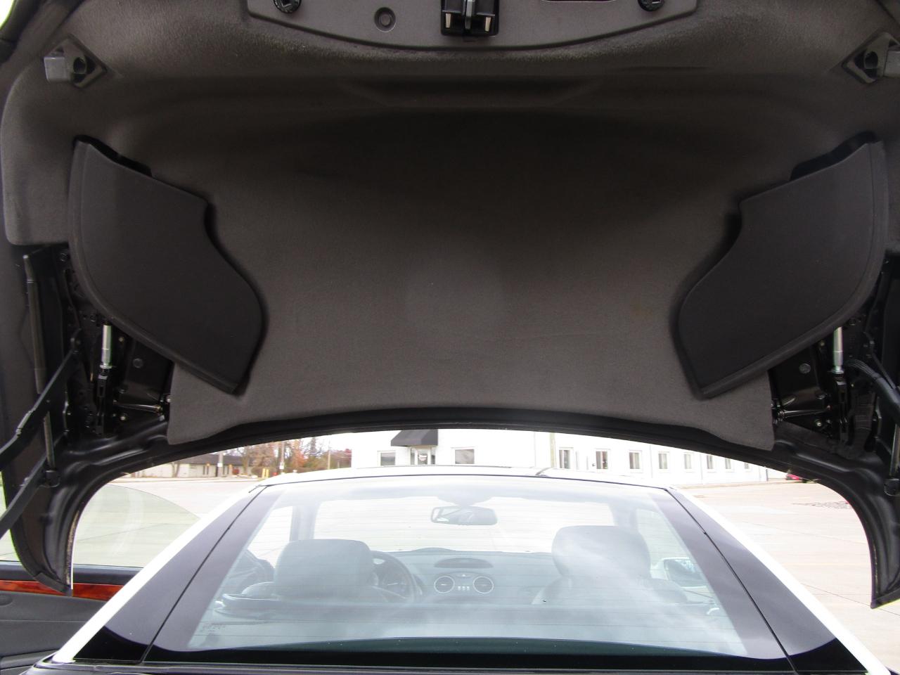 Mercedes-Benz SL-Class 2dr Roadster 5.0L 2005