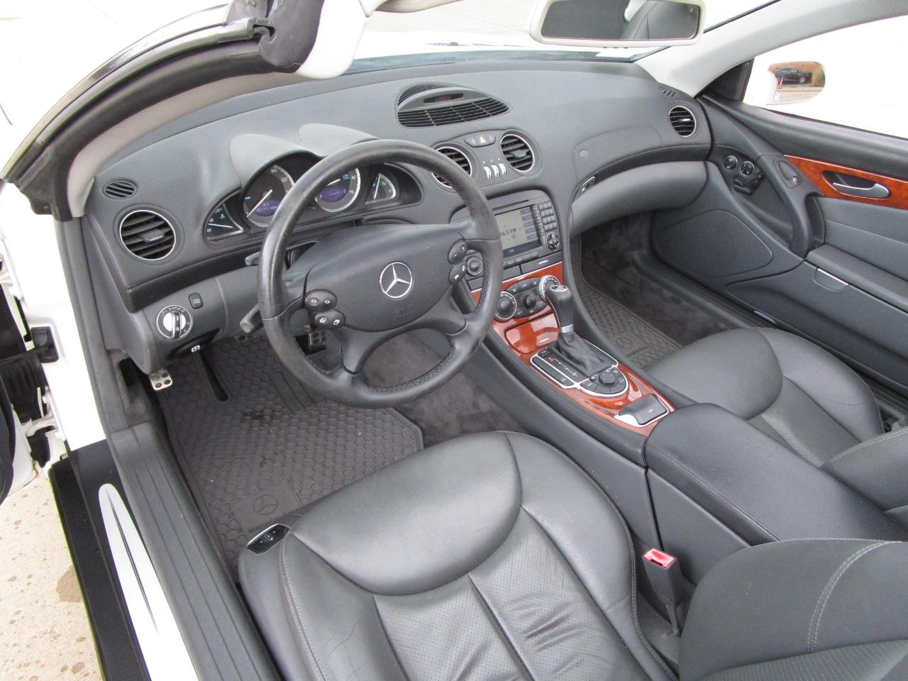 Mercedes-Benz SL-Class 2dr Roadster 5.0L 2005