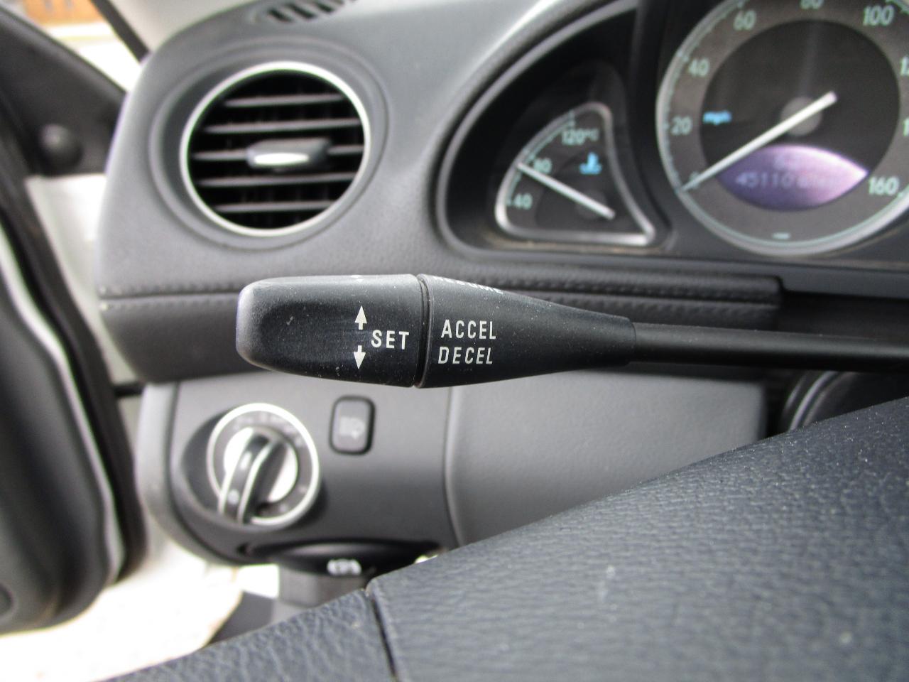 Mercedes-Benz SL-Class 2dr Roadster 5.0L 2005