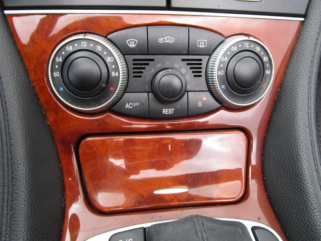 Mercedes-Benz SL-Class 2dr Roadster 5.0L 2005