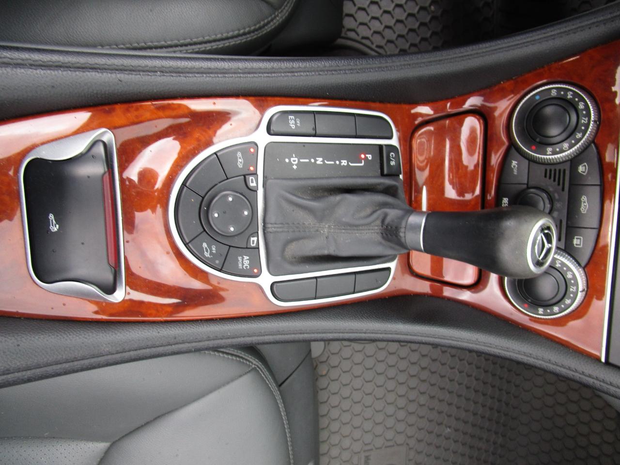 Mercedes-Benz SL-Class 2dr Roadster 5.0L 2005