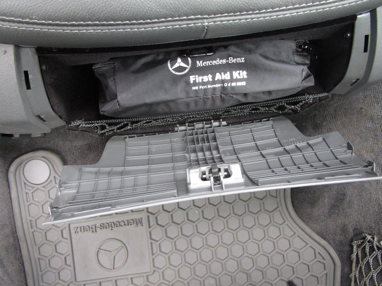 Mercedes-Benz SL-Class 2dr Roadster 5.0L 2005