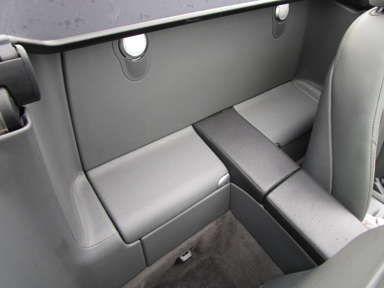 Mercedes-Benz SL-Class 2dr Roadster 5.0L 2005