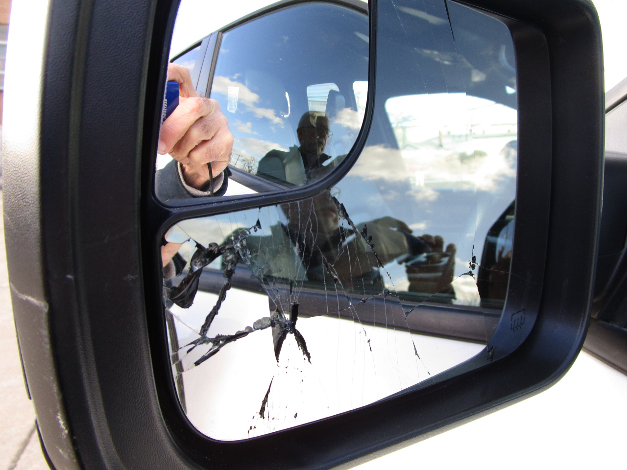 RAM 1500 Tradesman 4x4 Quad Cab 6'4" Box 2021