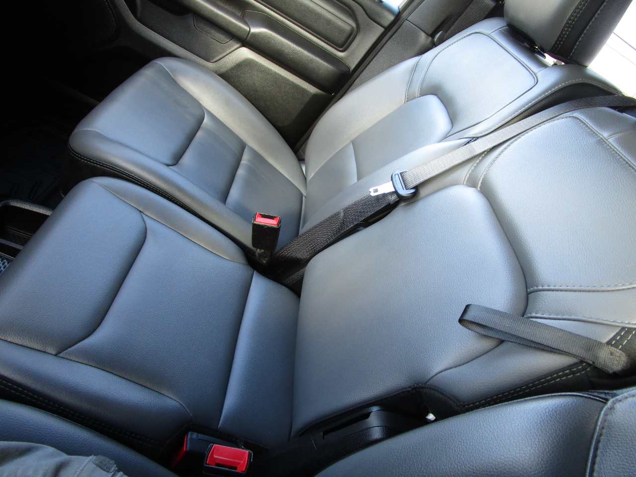 RAM 1500 Tradesman 4x4 Quad Cab 6'4" Box 2021