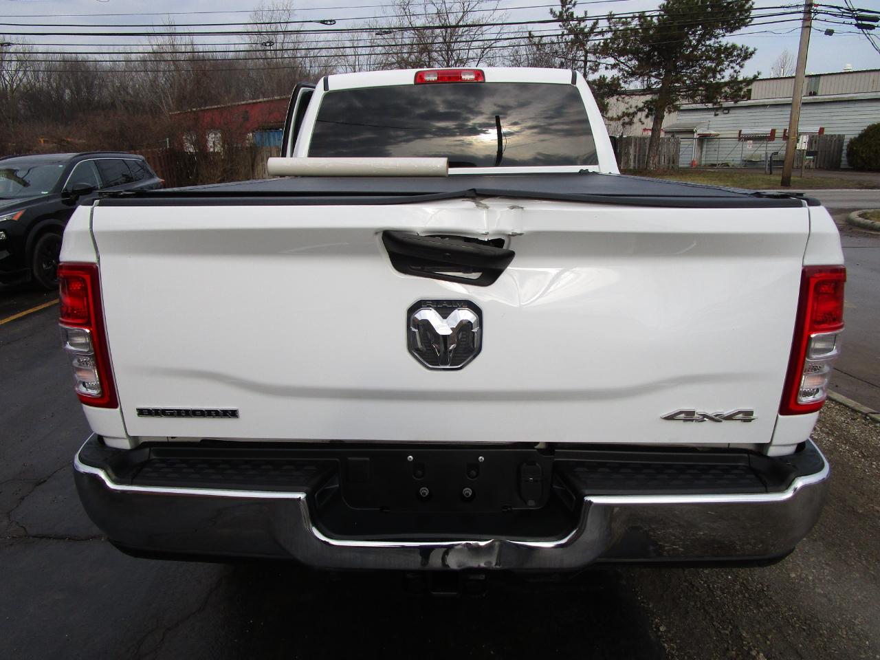 RAM 2500 Big Horn 4x4 Crew Cab 6'4" Box 2024