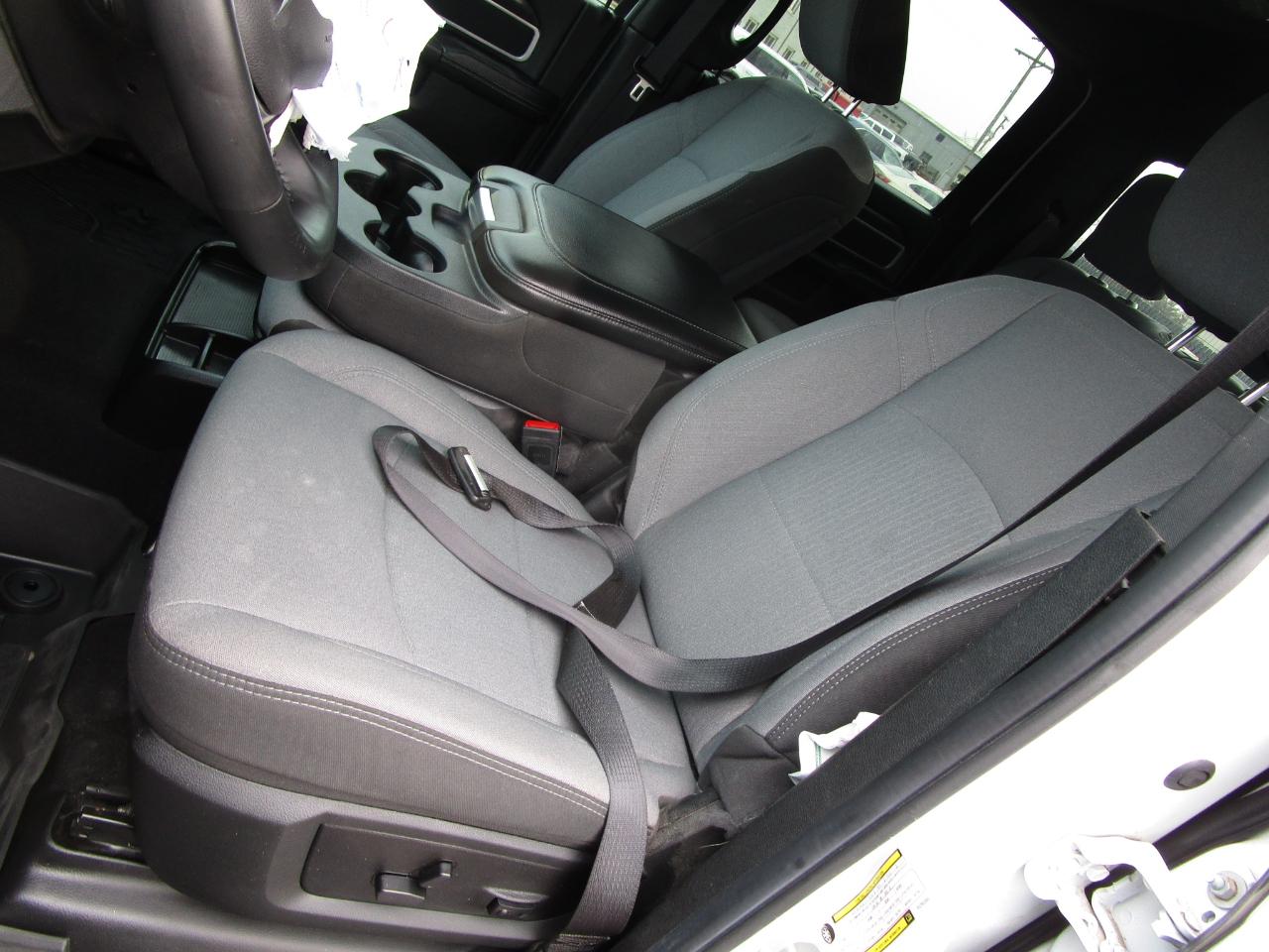 RAM 2500 Big Horn 4x4 Crew Cab 6'4" Box 2024