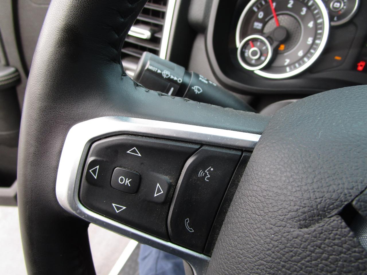 RAM 2500 Big Horn 4x4 Crew Cab 6'4" Box 2024