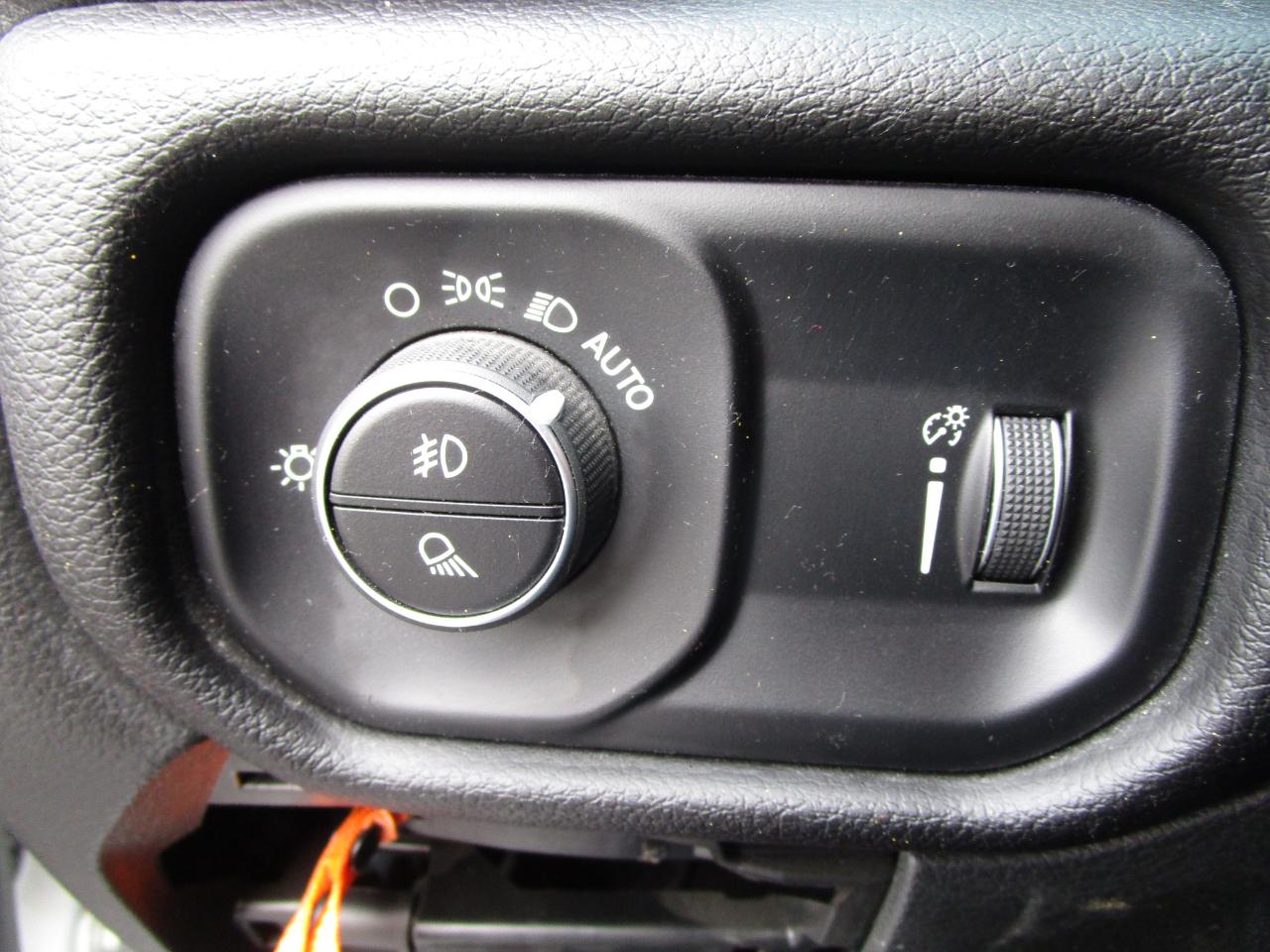 RAM 2500 Big Horn 4x4 Crew Cab 6'4" Box 2024