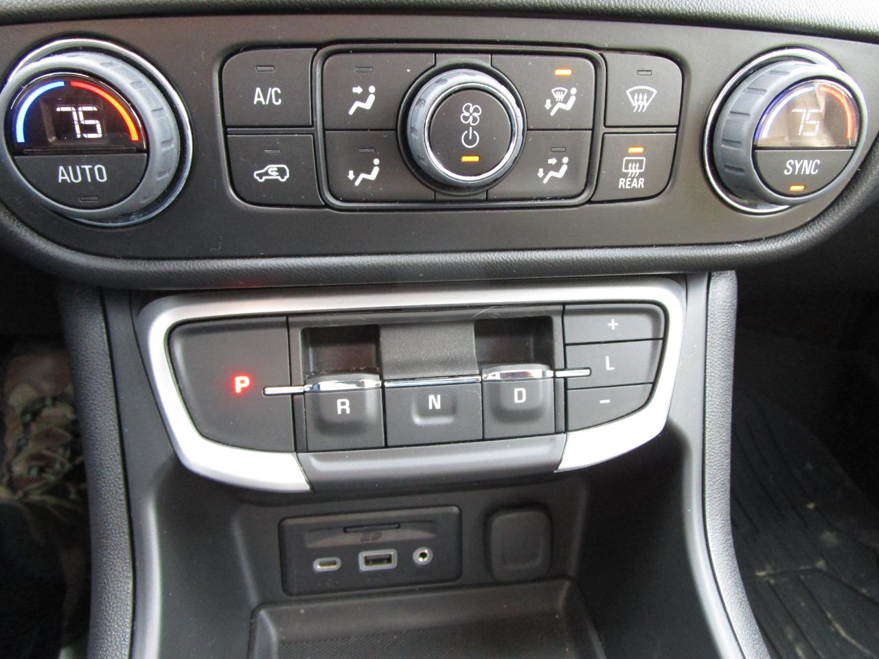 GMC Terrain FWD 4dr SLT 2023