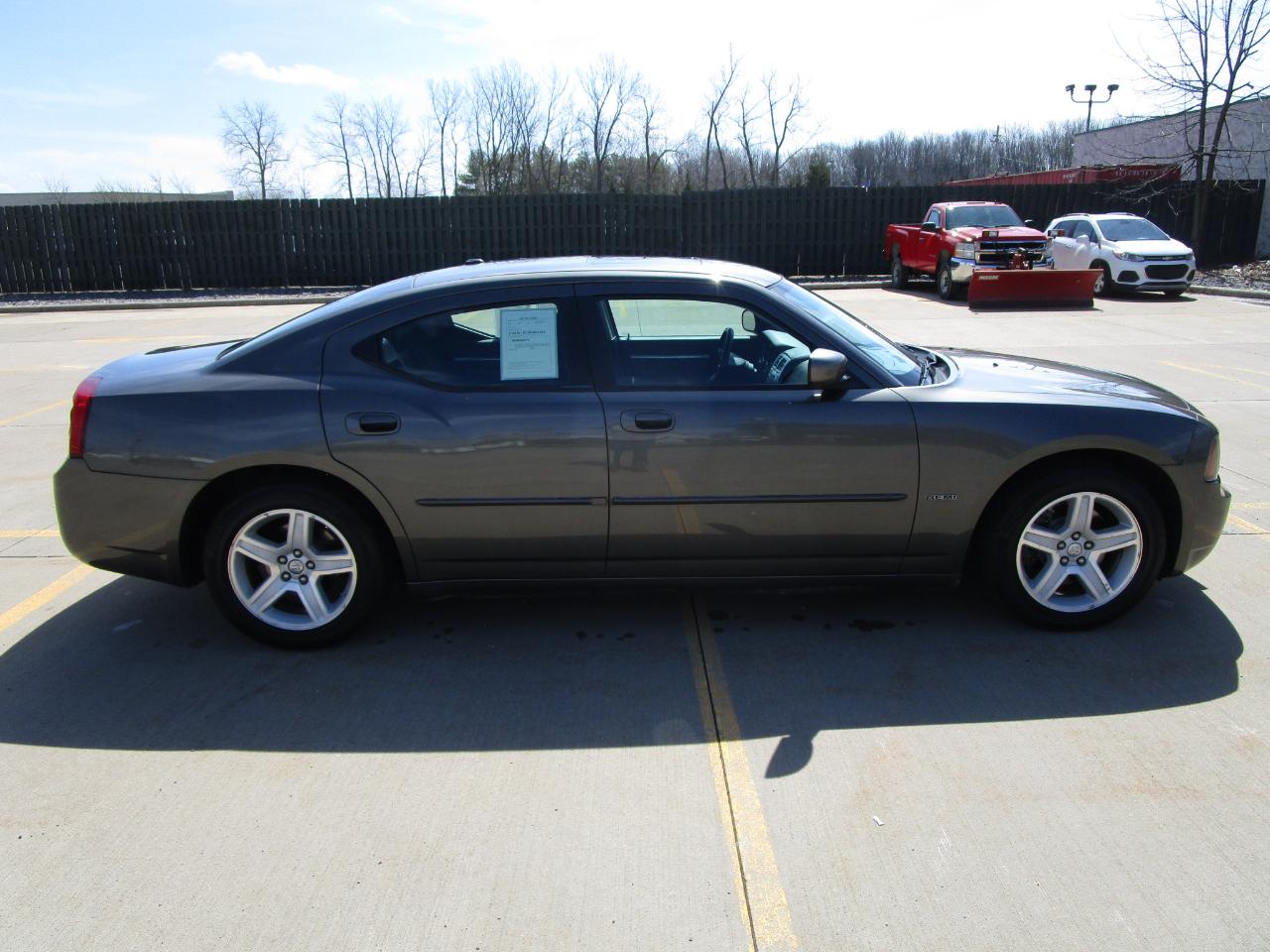 Dodge Charger 4dr Sdn R/T RWD 2009