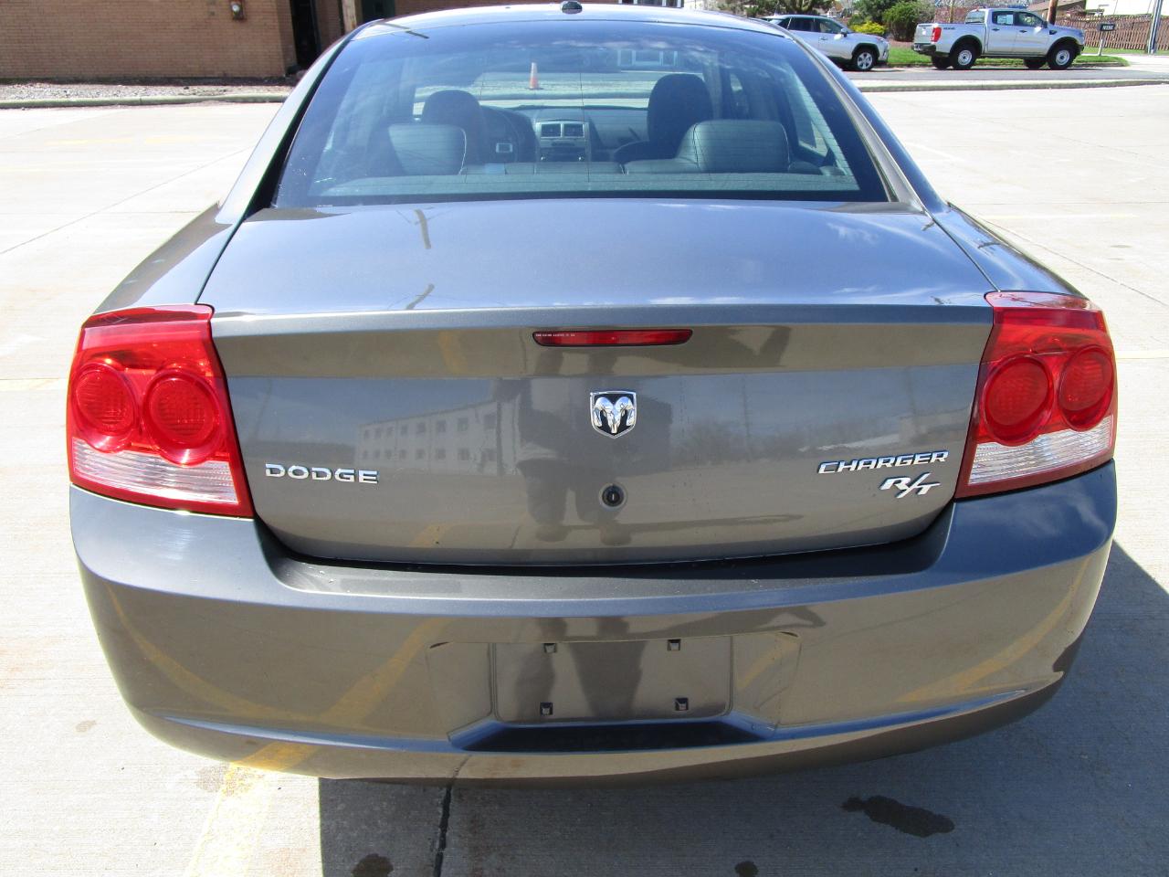 Dodge Charger 4dr Sdn R/T RWD 2009