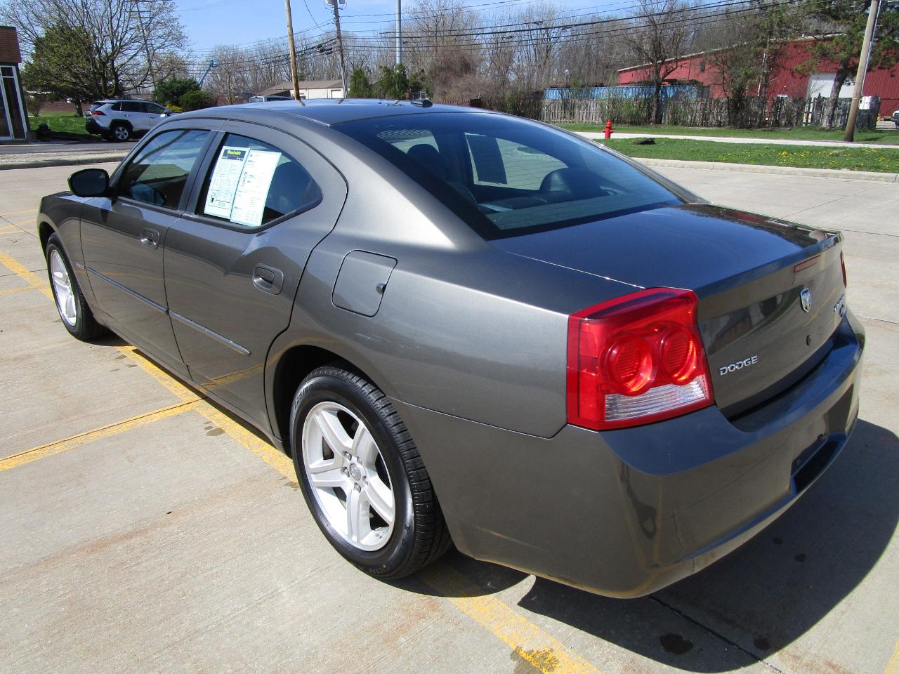 Dodge Charger 4dr Sdn R/T RWD 2009
