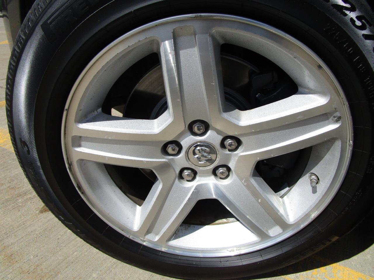 Dodge Charger 4dr Sdn R/T RWD 2009