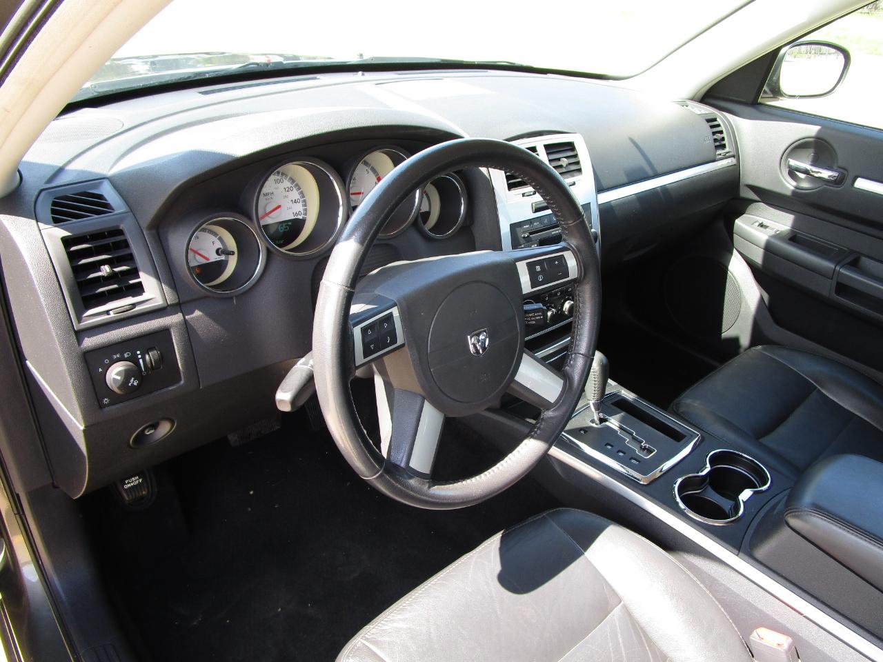 Dodge Charger 4dr Sdn R/T RWD 2009