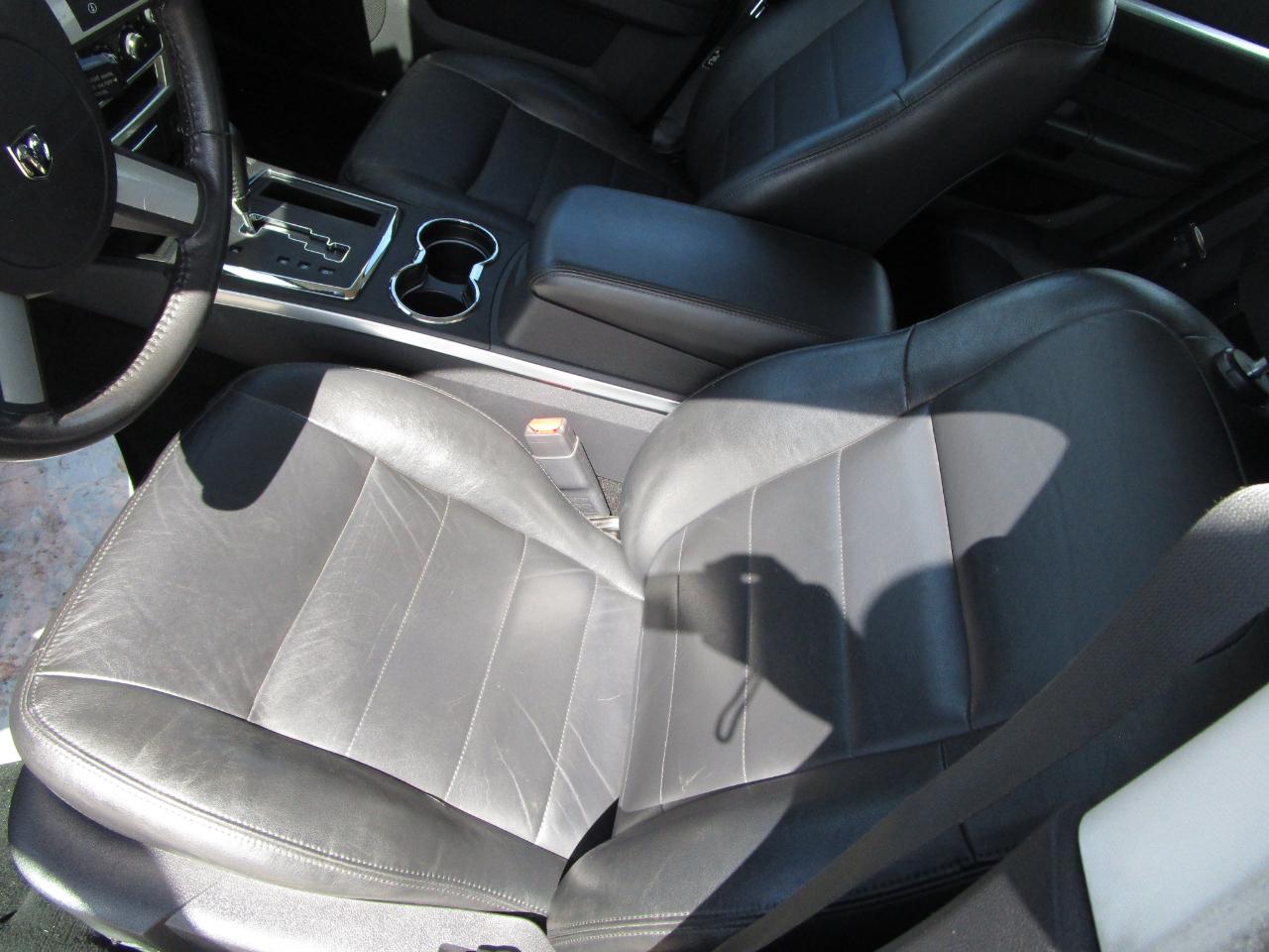 Dodge Charger 4dr Sdn R/T RWD 2009