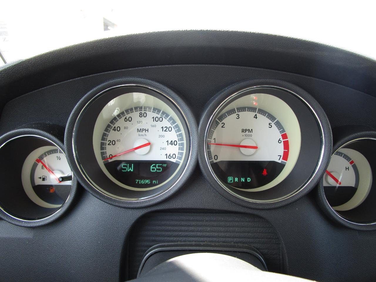 Dodge Charger 4dr Sdn R/T RWD 2009