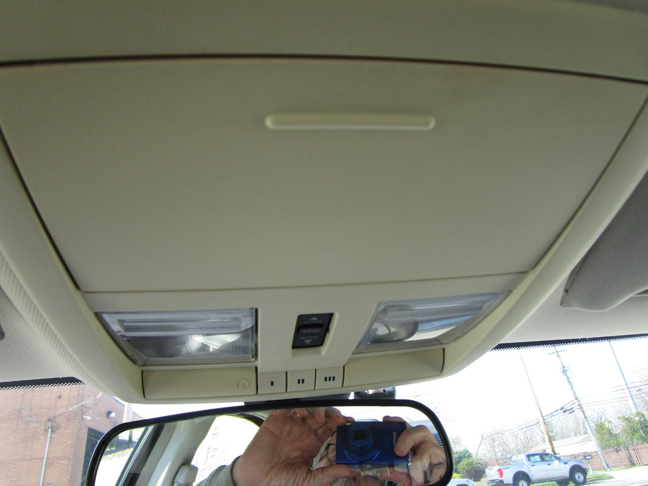 Dodge Charger 4dr Sdn R/T RWD 2009