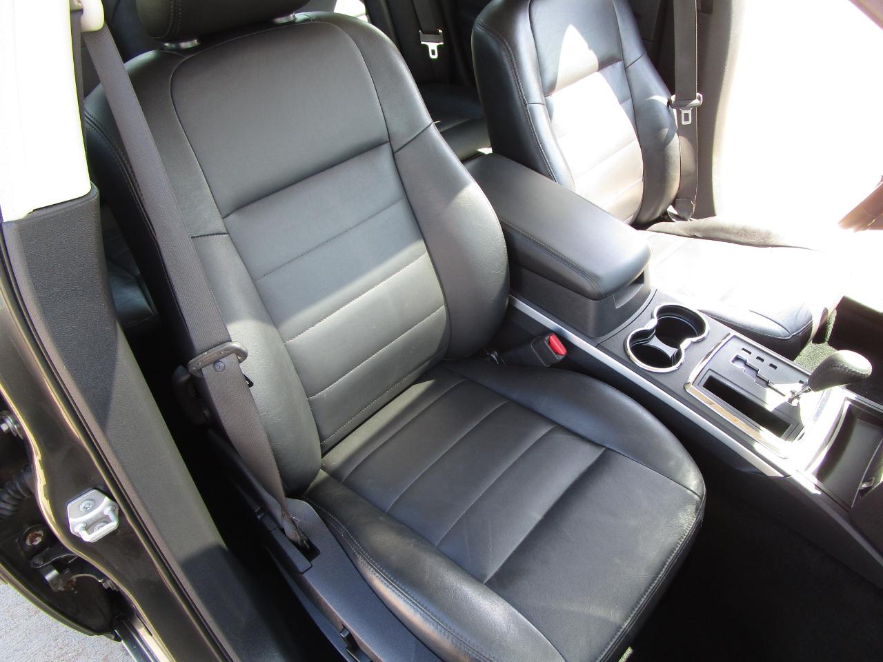 Dodge Charger 4dr Sdn R/T RWD 2009