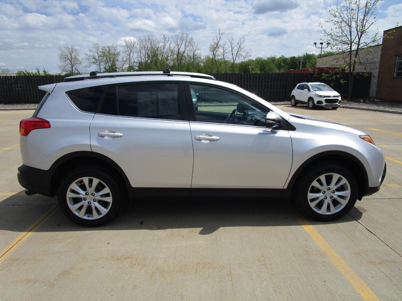 Toyota RAV4 AWD 4dr Limited (Natl) 2015