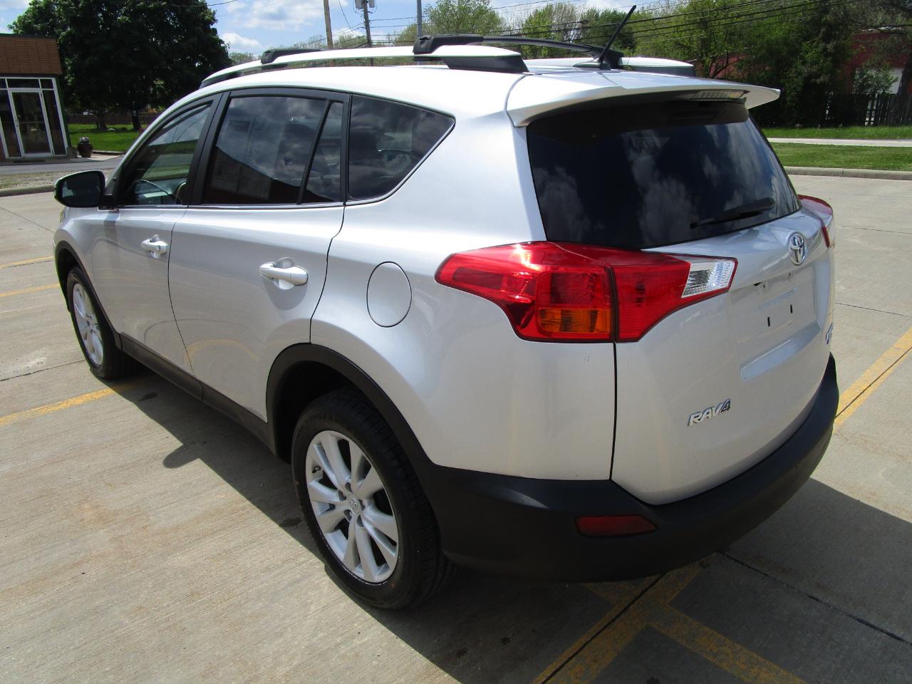Toyota RAV4 AWD 4dr Limited (Natl) 2015