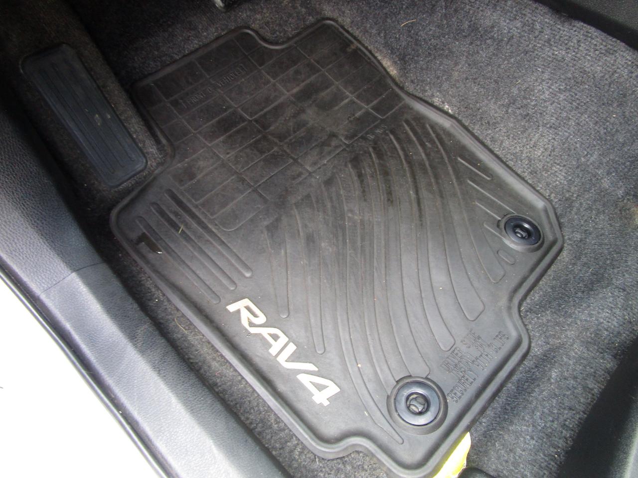 Toyota RAV4 AWD 4dr Limited (Natl) 2015