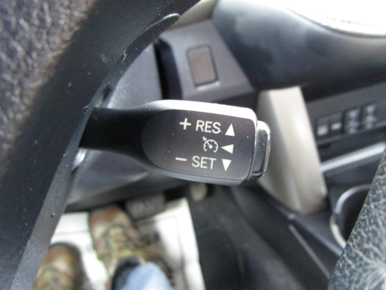 Toyota RAV4 AWD 4dr Limited (Natl) 2015