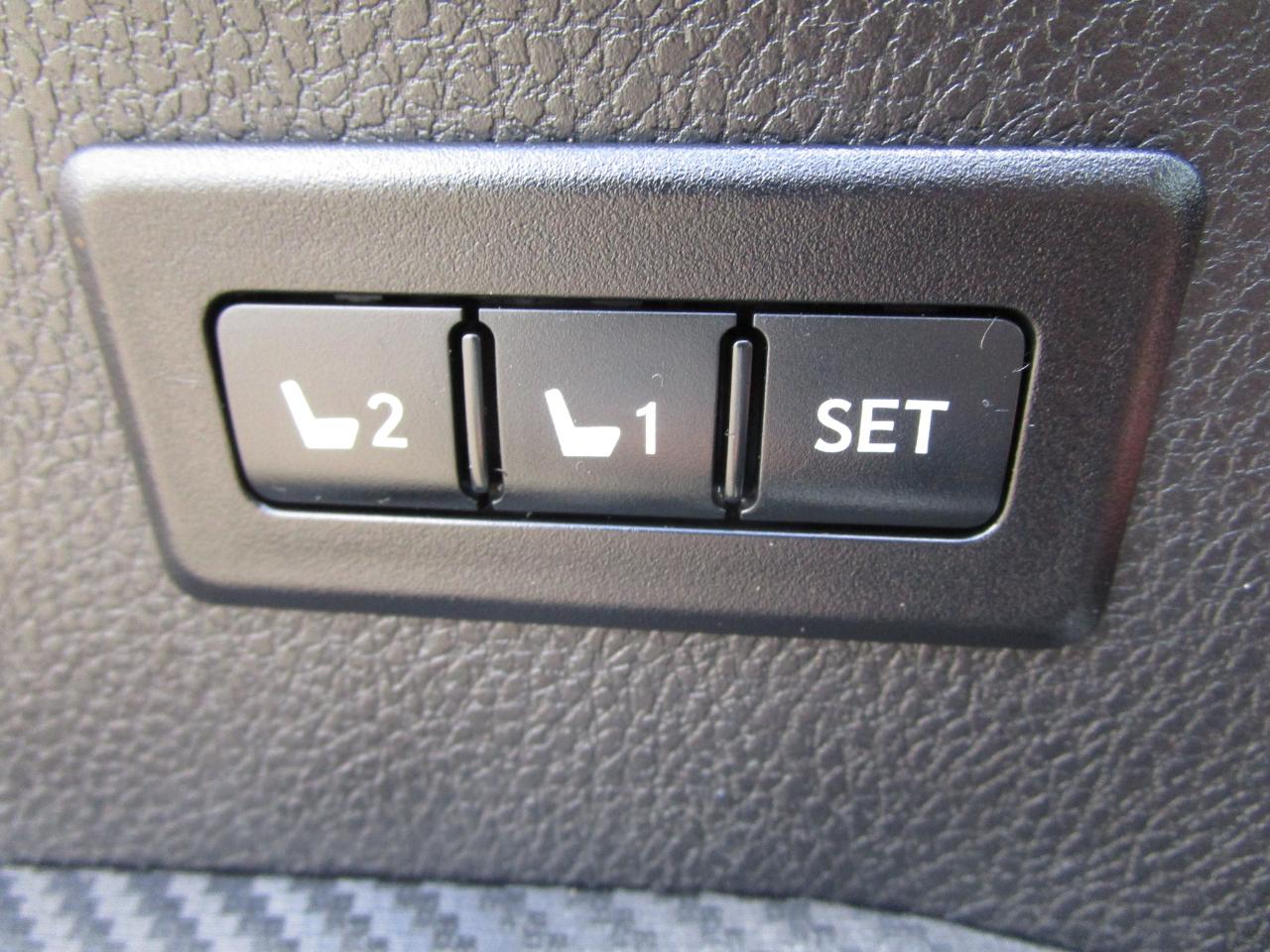Toyota RAV4 AWD 4dr Limited (Natl) 2015