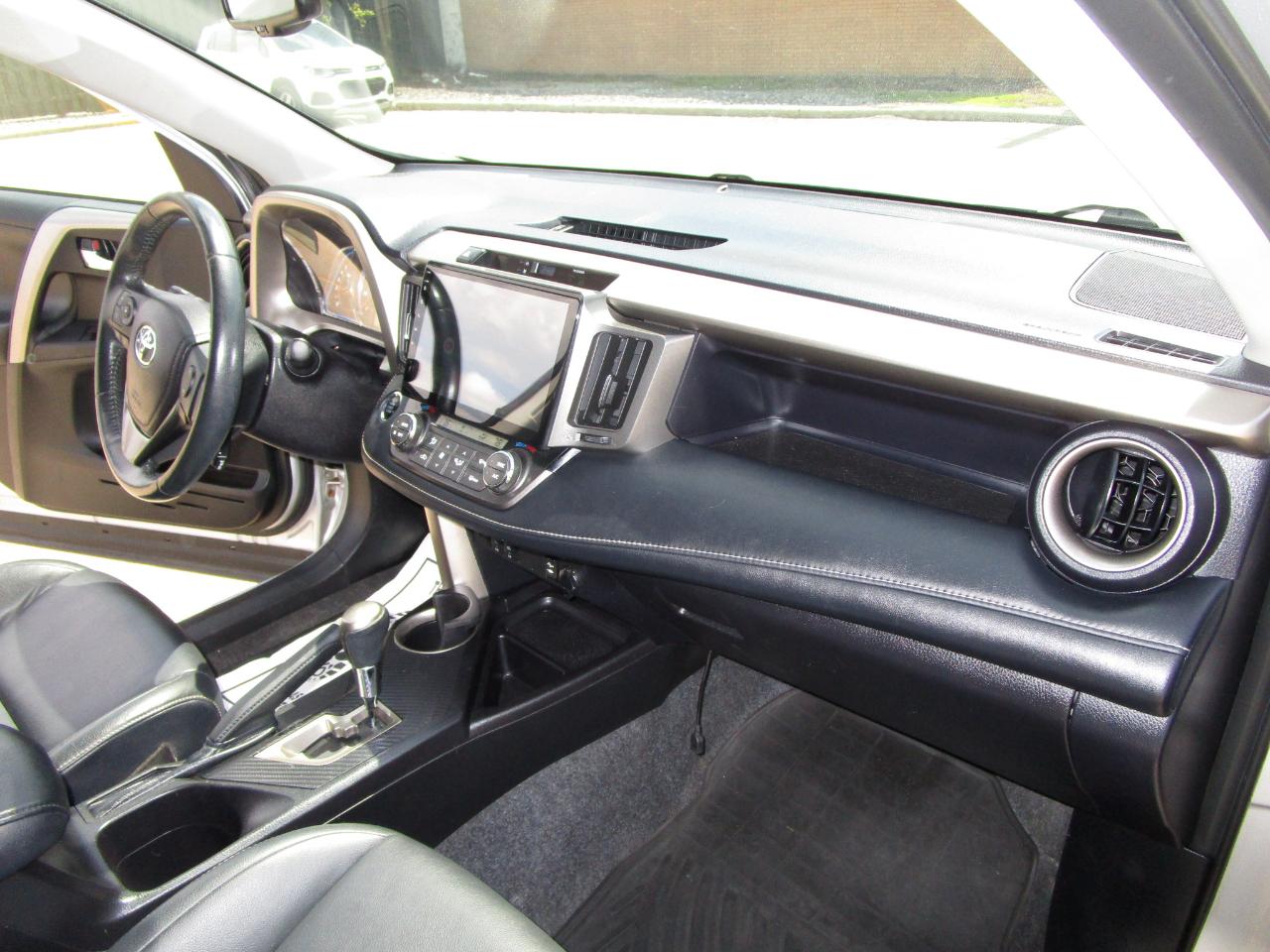 Toyota RAV4 AWD 4dr Limited (Natl) 2015
