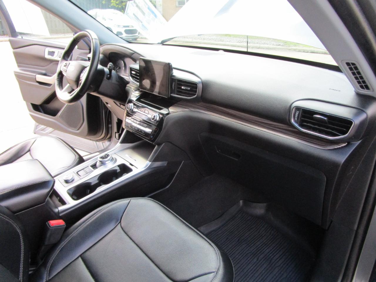 Ford Explorer Limited 4WD 2022