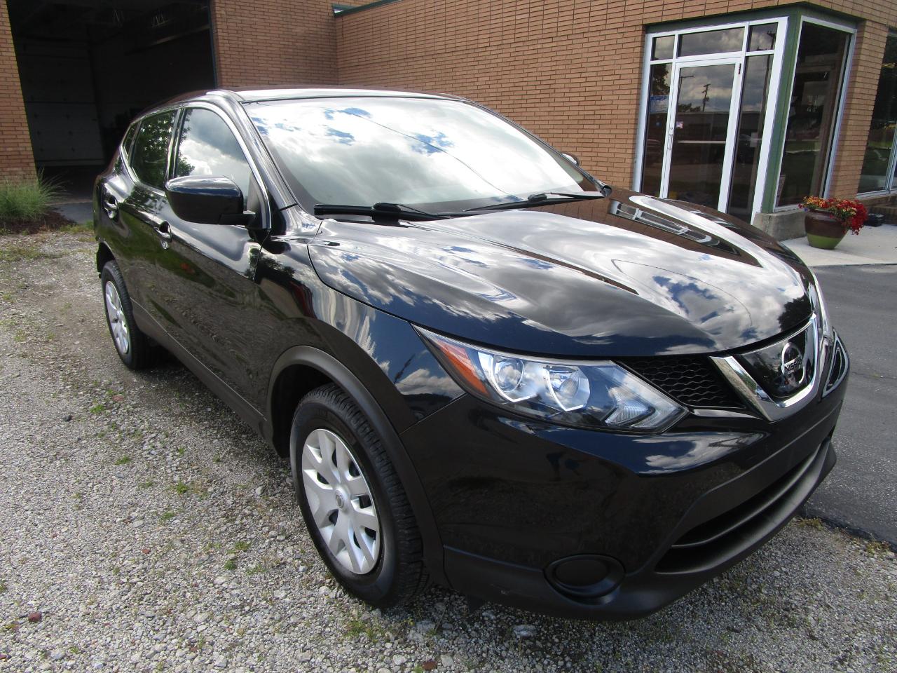 Nissan Rogue Sport FWD S 2019