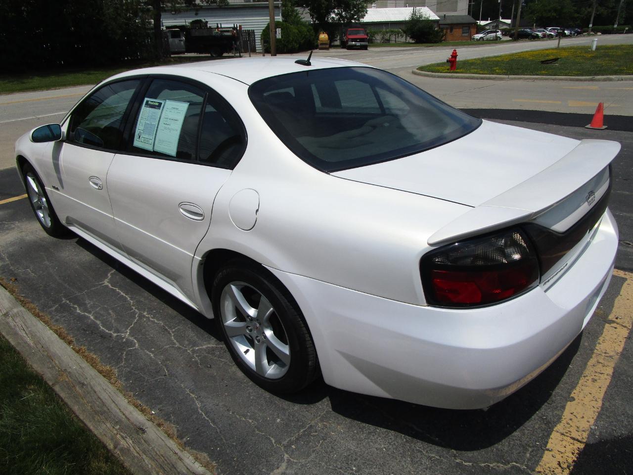 Pontiac Bonneville 4dr Sdn GXP 2005