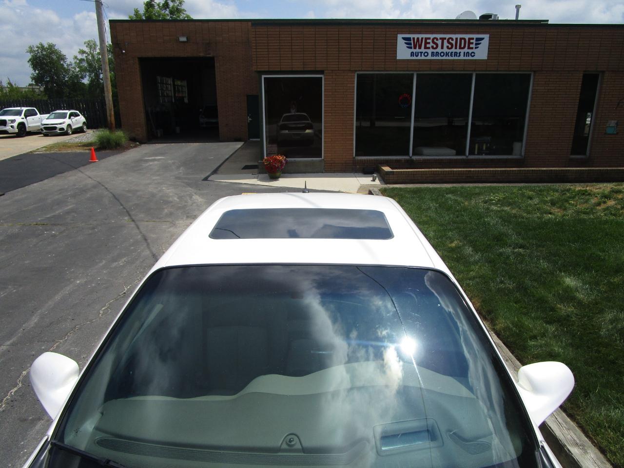 Pontiac Bonneville 4dr Sdn GXP 2005