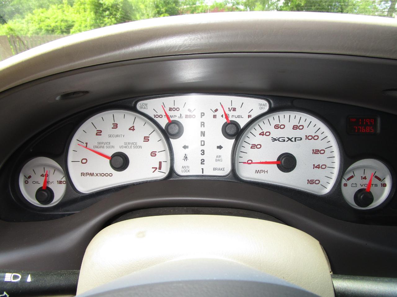 Pontiac Bonneville 4dr Sdn GXP 2005