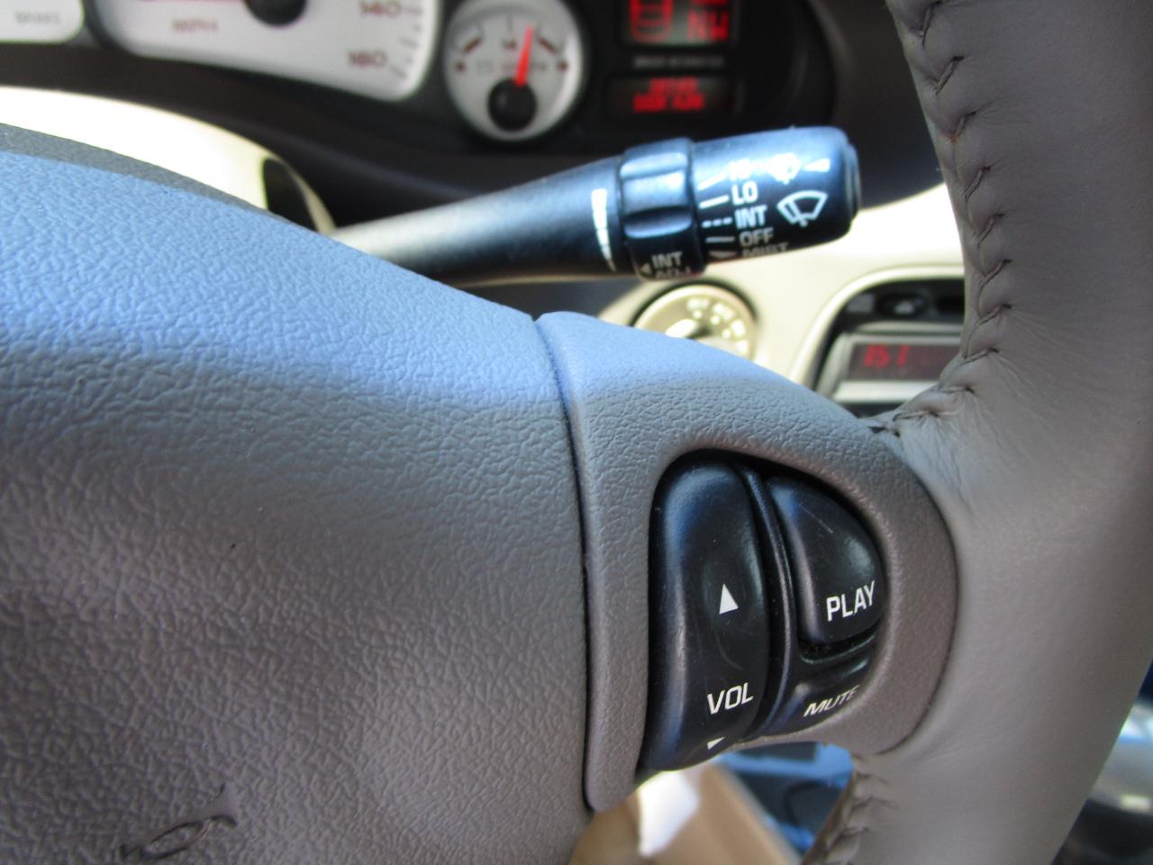 Pontiac Bonneville 4dr Sdn GXP 2005
