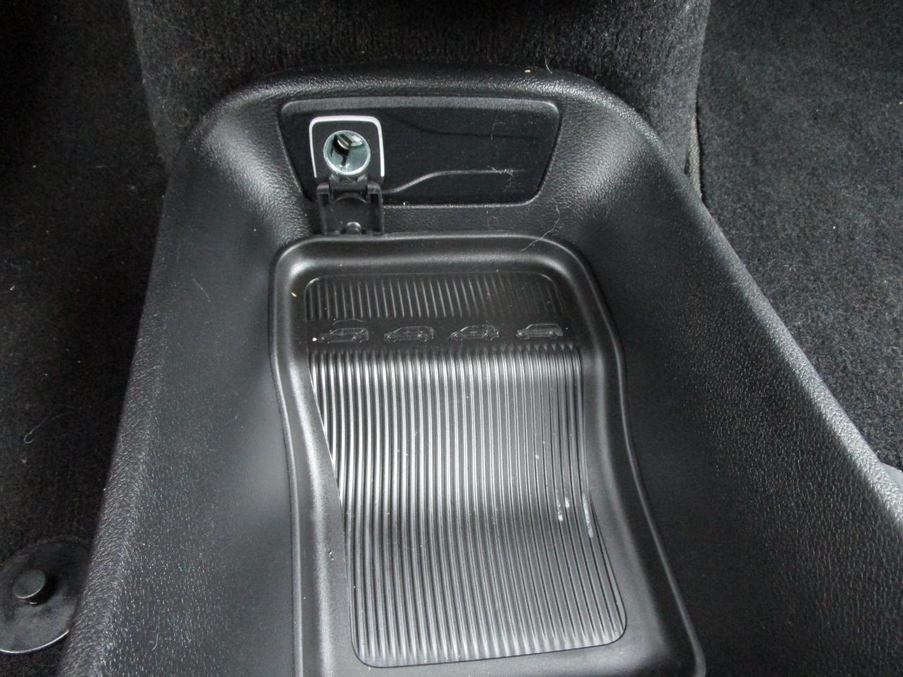 Chrysler Pacifica Touring FWD 2023