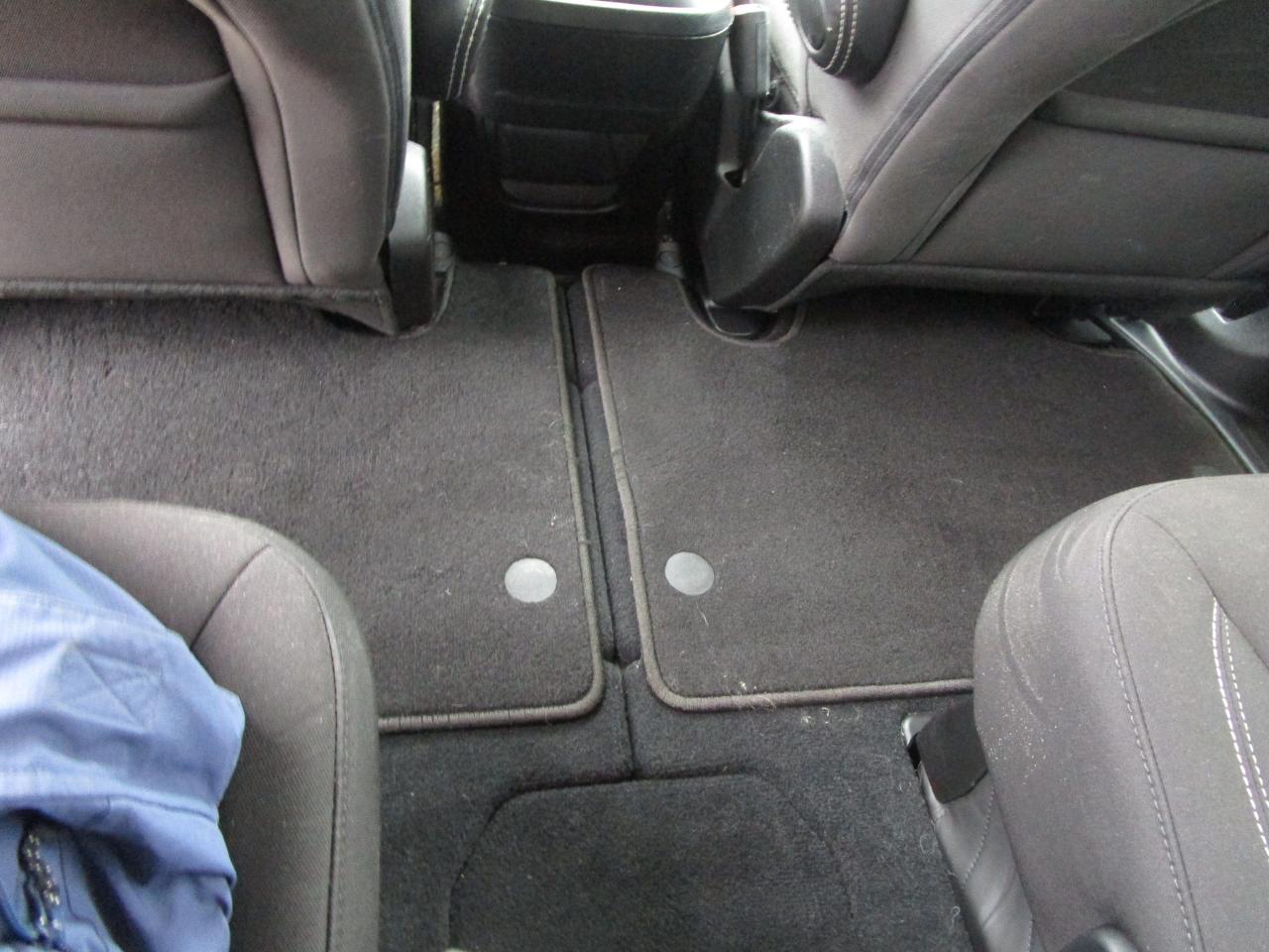Chrysler Pacifica Touring FWD 2023
